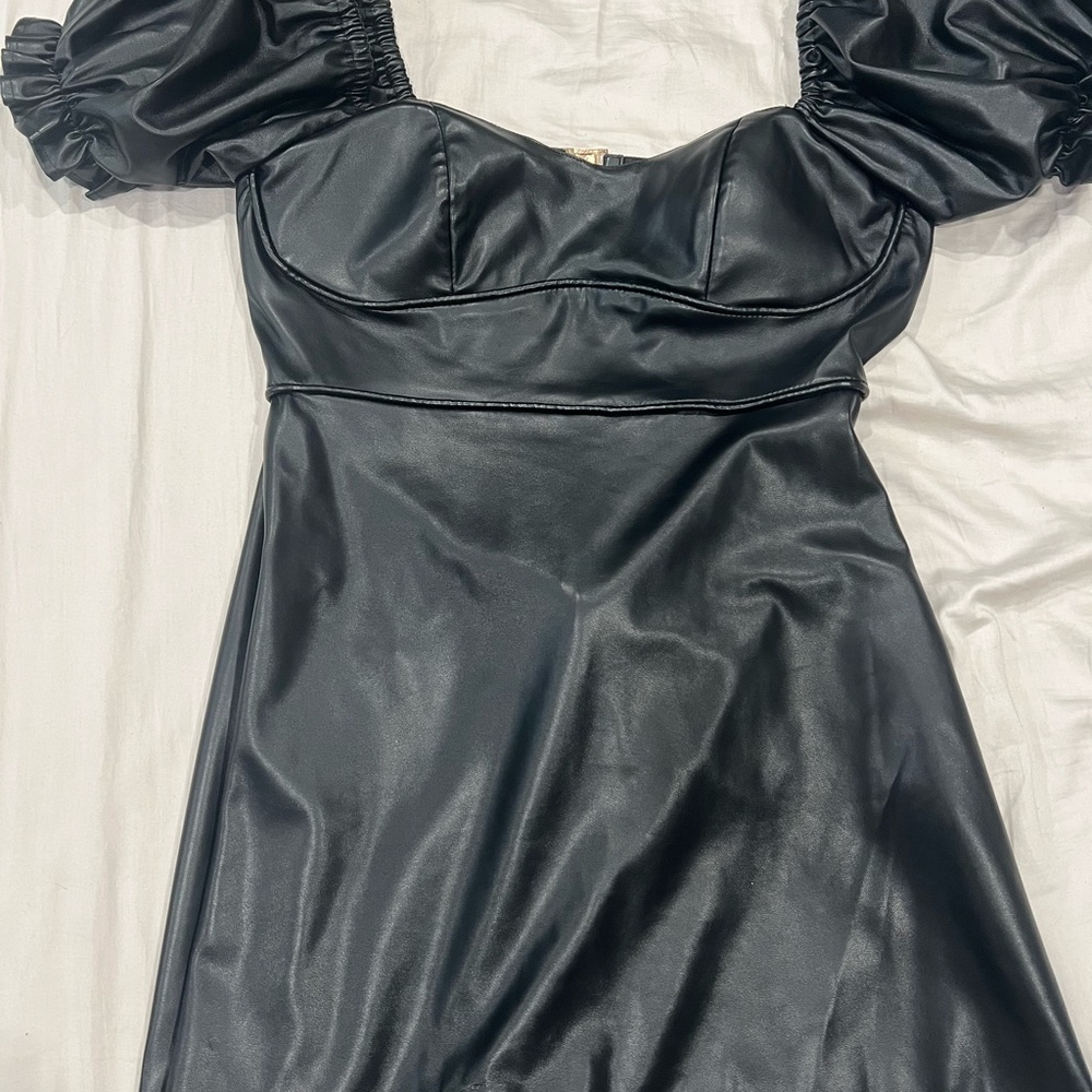 Forever 21 Black Ruched Puff Sleeve Mini Dress